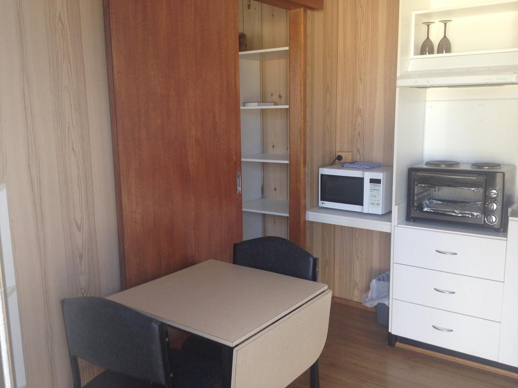 Hillcrest Tourist Park Hotel Сейнт Хелънс Стая снимка