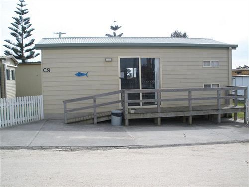 Hillcrest Tourist Park Hotel Сейнт Хелънс Екстериор снимка